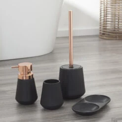 Zeeppompje Sealskin Conical 16,4x8,9 Cm Porselein Zwart -Sealkin Badkamermeubilair Winkel 362330219 sfeer 3