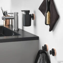 Handdoekhaak Tiger Urban Groot Rond Mat Zwart -Sealkin Badkamermeubilair Winkel 4008911317077 9