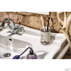 Tandenborstelhouder Sapho Amelie Vrijstaand 11.3x8 Cm Keramiek Wit -Sealkin Badkamermeubilair Winkel am98 tandenborstelhouder sapho amelie vrijstaand 11.3x8 cm keramiek wit 2