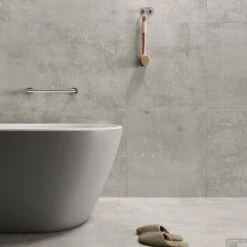 Badgreep Geesa Nemox 30 Cm Hoekig RVS 8 Badgreep Geesa Nemox 30 Cm Hoekig RVS -Sealkin Badkamermeubilair Winkel badgreep geesa nemox 30 cm hoekig rvs sfeer 2