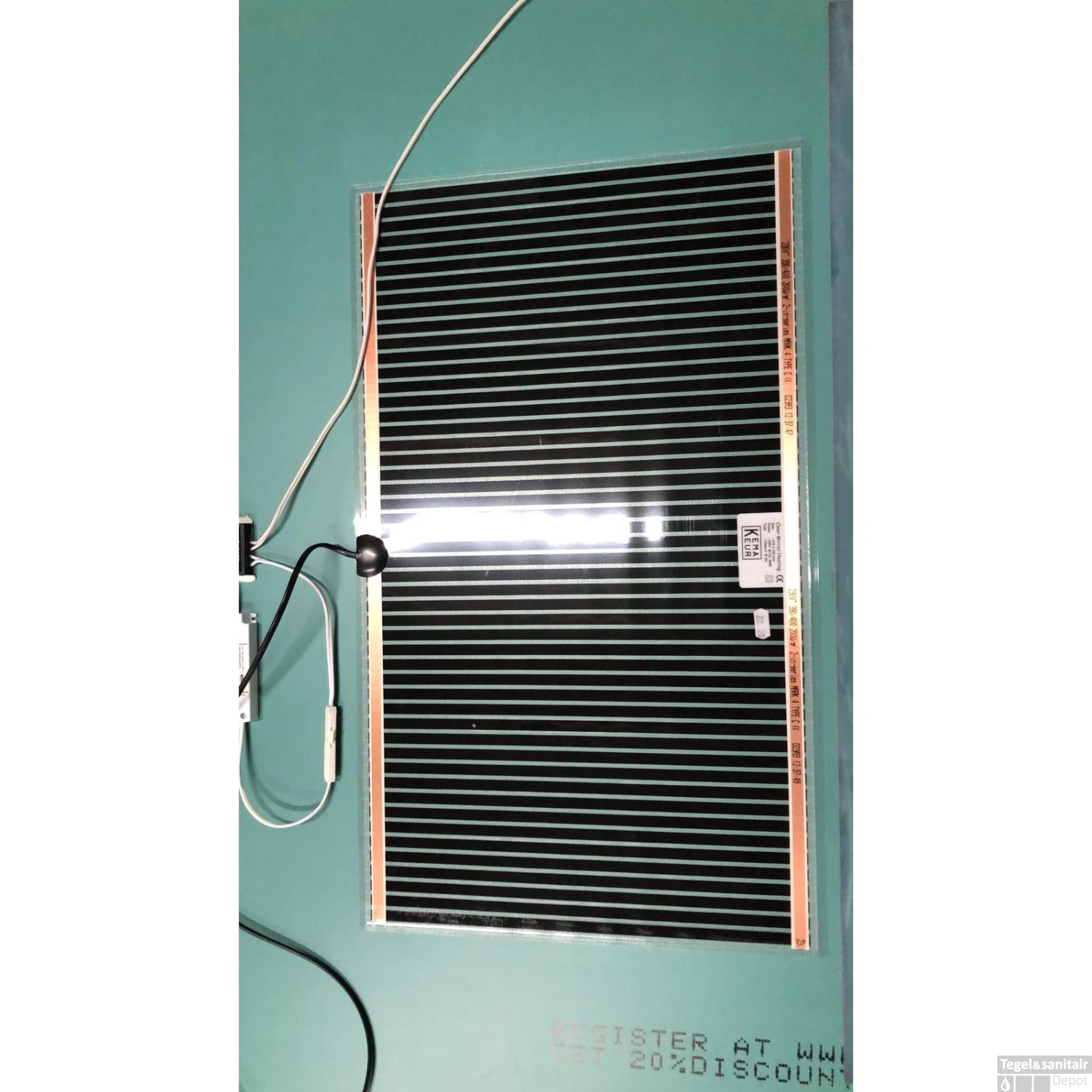 Badkamerspiegel Xenz Bardolino 140x70 Cm Met Ledverlichting En Spiegelverwarming 6 Badkamerspiegel Xenz Bardolino 140x70 Cm Met Ledverlichting En Spiegelverwarming - Afbeelding 4