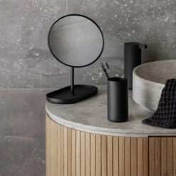 Badlaken Blomus Caro 70 X 140 CM Micro Chip -Sealkin Badkamermeubilair Winkel badlaken blomus caro 70 x 140 cm micro chip sfeer2