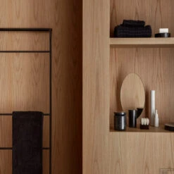 Badlaken Blomus Caro 70 X 140 CM Micro Chip -Sealkin Badkamermeubilair Winkel badlaken blomus caro 70 x 140 cm micro chip sfeer3