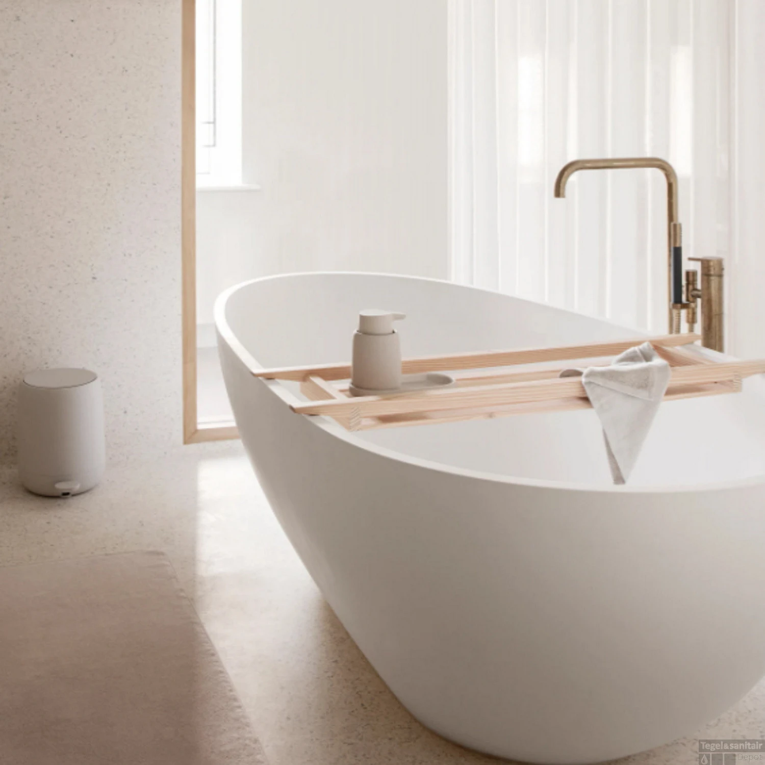 Pedaalemmer Blomus Sono Wit 5 Liter 4 Pedaalemmer Blomus Sono Wit 5 Liter - Afbeelding 2