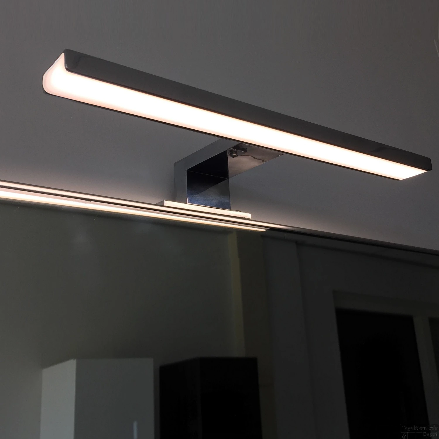 BWS Spiegellamp Tigris Badkamer Enkel 30 Cm (LED) 3 BWS Spiegellamp Tigris Badkamer Enkel 30 Cm (LED)