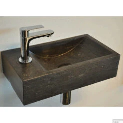 BWS Natuursteen Fontein Zwart 40x22x10 Cm (Kraangat Links)