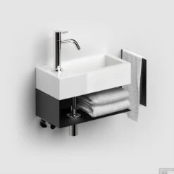 Fontein Clou Flush 3 36x18x9cm Aluite Mat Wit (Met Voorbewerkt Kraangat Links) -Sealkin Badkamermeubilair Winkel cl 07.36.032.21 with white towels 3
