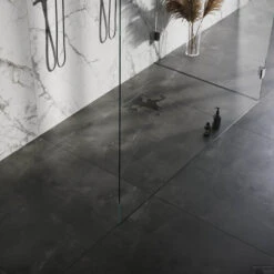 Douchegoot Brauer Zero RVS Inclusief Vloerflens 160x7 Cm Tegelinlegrooster Omkeerbaar -Sealkin Badkamermeubilair Winkel douchegoot brauer rvs inclusief vloerflens 160x7 cm zero tegelinlegrooster omkeerbaar sfeer2