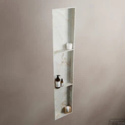 MONDIAZ EASY Nis 149,5x29,5cm In Solid Surface Kleur Frappe. 3 Vakken Geschikt Voor In- Of Opbouw 7 MONDIAZ EASY Nis 149,5x29,5cm In Solid Surface Kleur Frappe. 3 Vakken Geschikt Voor In- Of Opbouw -Sealkin Badkamermeubilair Winkel easy nis i frappe 00012 11313763858081