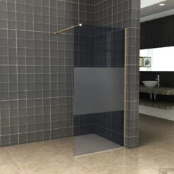 BWS Inloopdouche Pro Line Rookglas Met Middenband 100x200 8mm Nano Coating Geborsteld Messing Goud Profiel En Stang