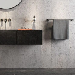 Handdoekrek Geesa Nemox 65 Cm Geborsteld Zwart -Sealkin Badkamermeubilair Winkel handdoekrek geesa nemox 65 cm geborsteld zwart sfeer 2