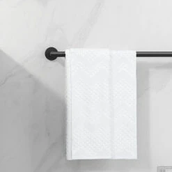 Handdoekrek Geesa Nemox 65 Cm Zwart 9 Handdoekrek Geesa Nemox 65 Cm Zwart -Sealkin Badkamermeubilair Winkel handdoekrek geesa nemox 65 cm zwart sfeer 1