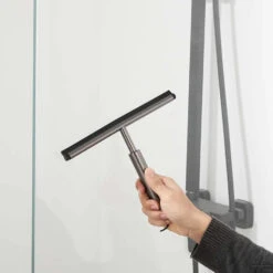 Raamwisser Boss & Wessing Academy Gunmetal -Sealkin Badkamermeubilair Winkel raamwisser boss wessing academy gunmetal 2