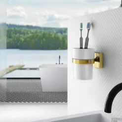 Bekerhouder Smedbo House Porselein Messing -Sealkin Badkamermeubilair Winkel rv343p bekerhouder smedbo house porselein met messing sfeer