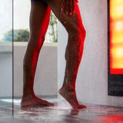 Sunshower Deluxe Black UV En Infrarood Inbouwapparaat 32x187x16 Cm Aluminium Zwart -Sealkin Badkamermeubilair Winkel sunshower ir spier sport 0319