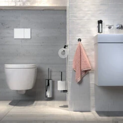 Tiger Noon Toiletborstel Met Houder Wandmodel Chroom 9x11x38 Cm -Sealkin Badkamermeubilair Winkel tiger noon toiletborstel met houder vrijstaand chroom 9x11x38 cm sfeer