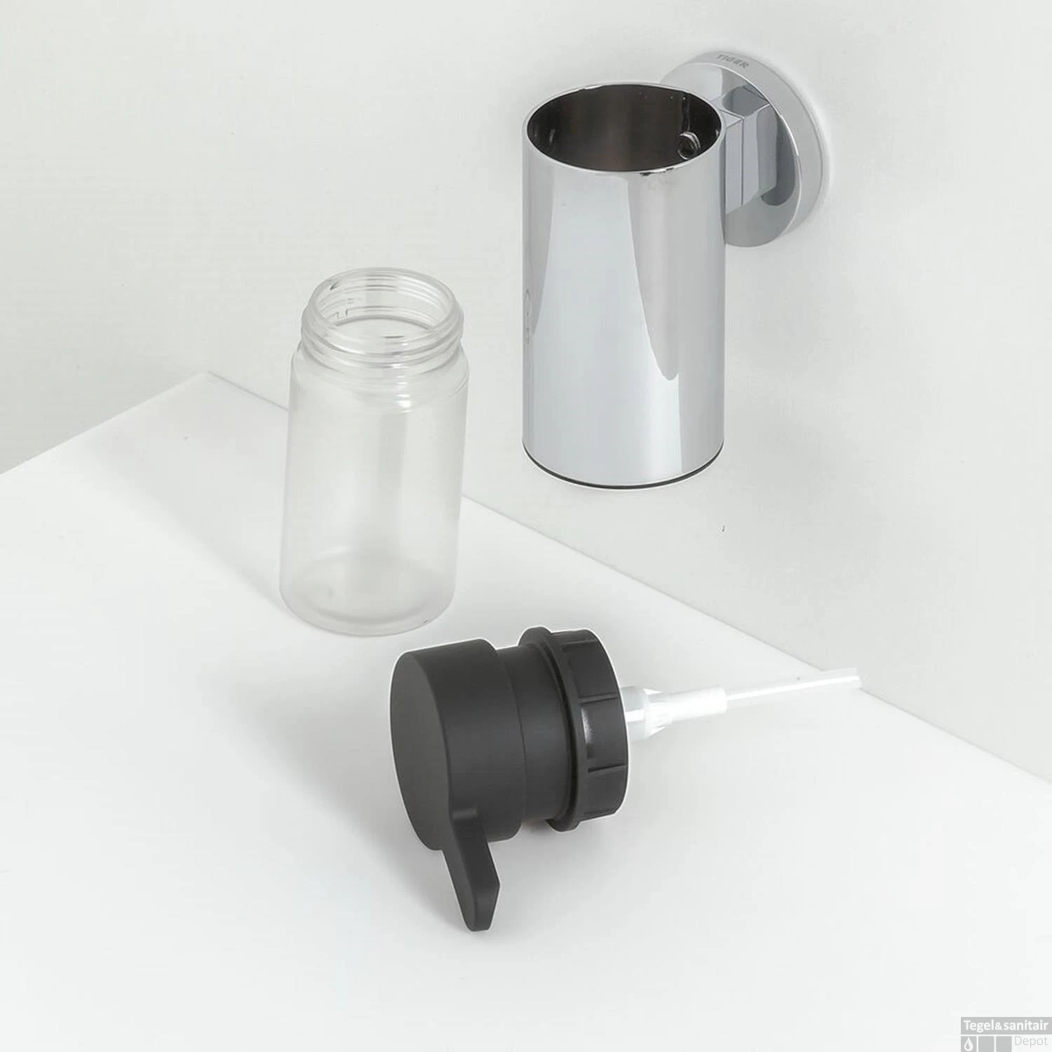 Tiger Noon Zeepdispenser Klein Wandmodel Chroom 12x9.5x5 Cm 4 Tiger Noon Zeepdispenser Klein Wandmodel Chroom 12x9.5x5 Cm - Afbeelding 2