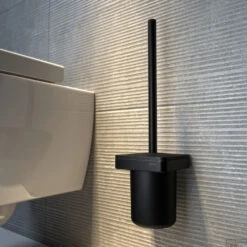 Toiletborstel Met Houder Geesa Frame Zwart -Sealkin Badkamermeubilair Winkel toiletborstel met houder geesa frame zwart sfeer