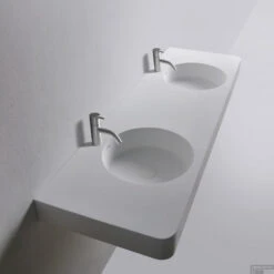 Fontein Ideavit Solidbrio 150x48x14 Cm Solid Surface Mat Wit 6 Fontein Ideavit Solidbrio 150x48x14 Cm Solid Surface Mat Wit -Sealkin Badkamermeubilair Winkel wastafel ideavit solidbrio150 matwit detail