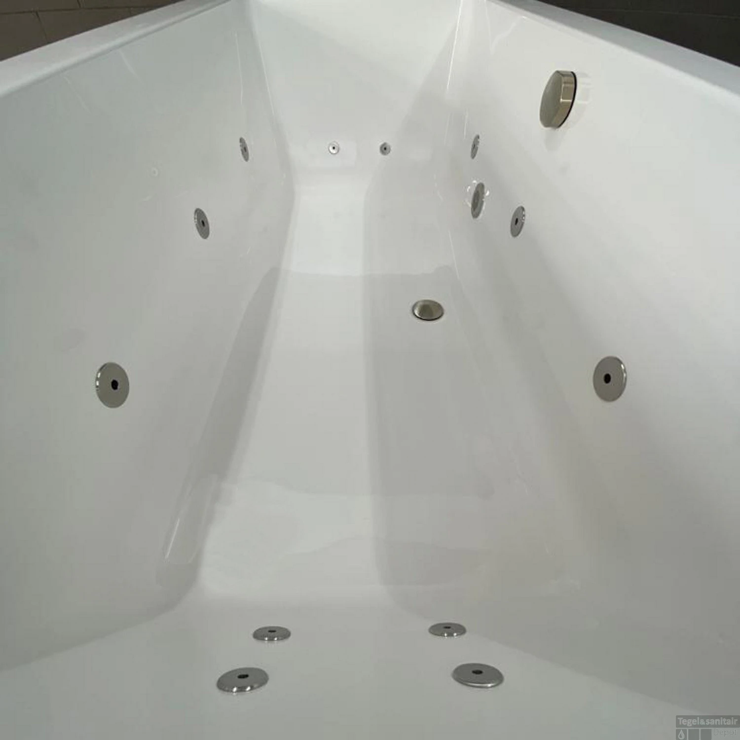 Whirlpool Boss & Wessing Urby Jetline 180x80 Cm Enkel Systeem Geborsteld RVS 4 Whirlpool Boss & Wessing Urby Jetline 180x80 Cm Enkel Systeem Geborsteld RVS - Afbeelding 2